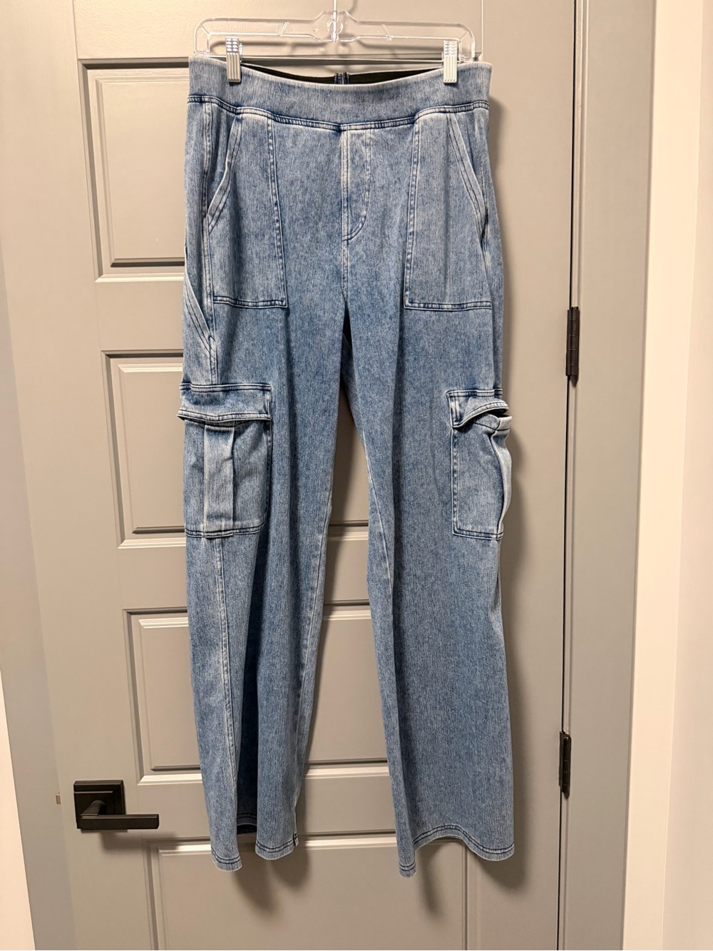 Halara Flex™ Mid Rise Pockets Straight Leg Casual Cargo Jeans LARGE